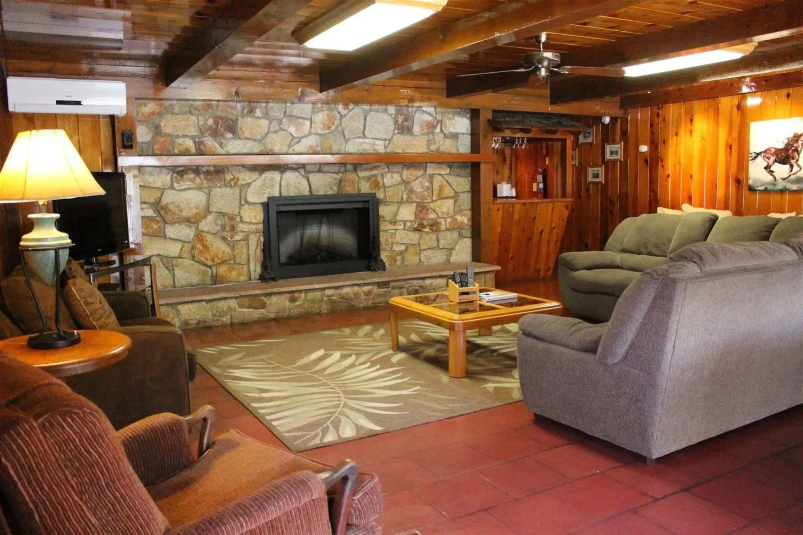 The Kern Lodge