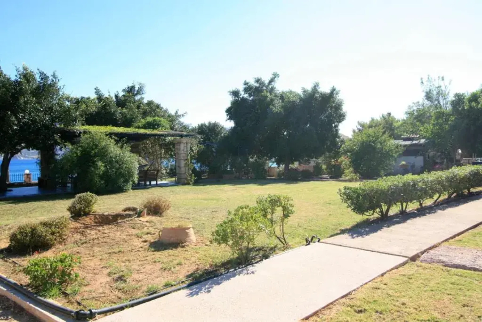 Seaside, relaxing family house with playground! Villa Lavrys 3