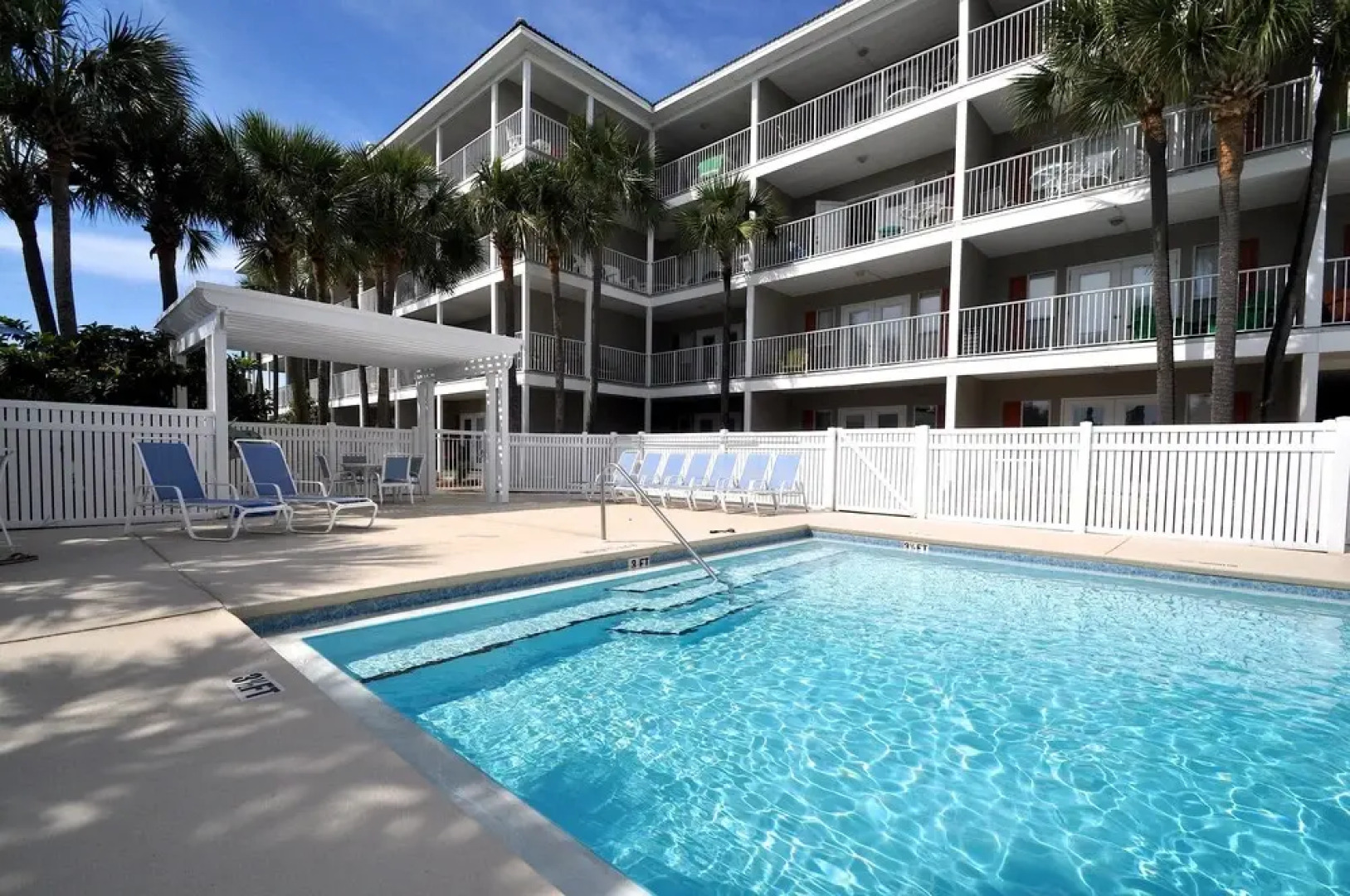 Six Palms 2B 2 Bedroom Condo By Coastal Dreamin