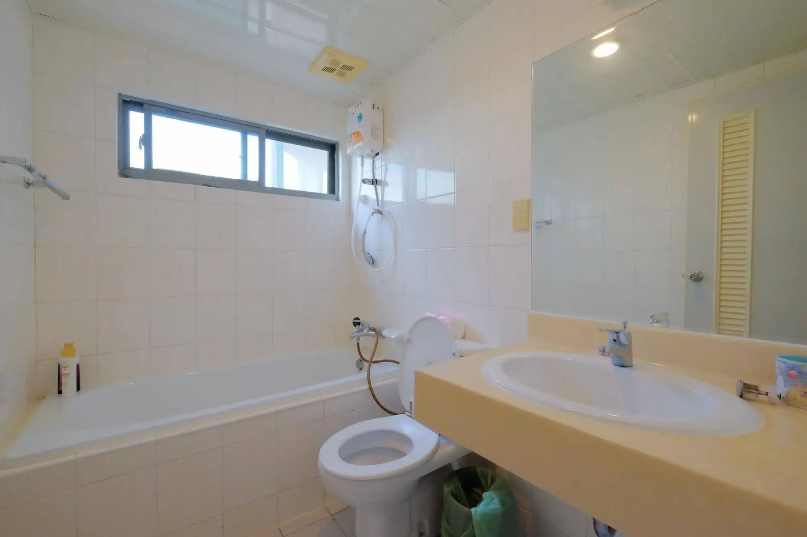 Shenshen B & B
