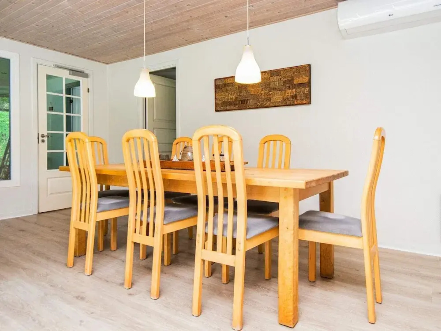 10 Person Holiday Home in Henne