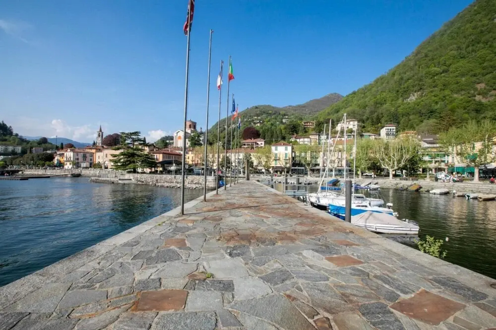 Villa Al Golfo Pool and View