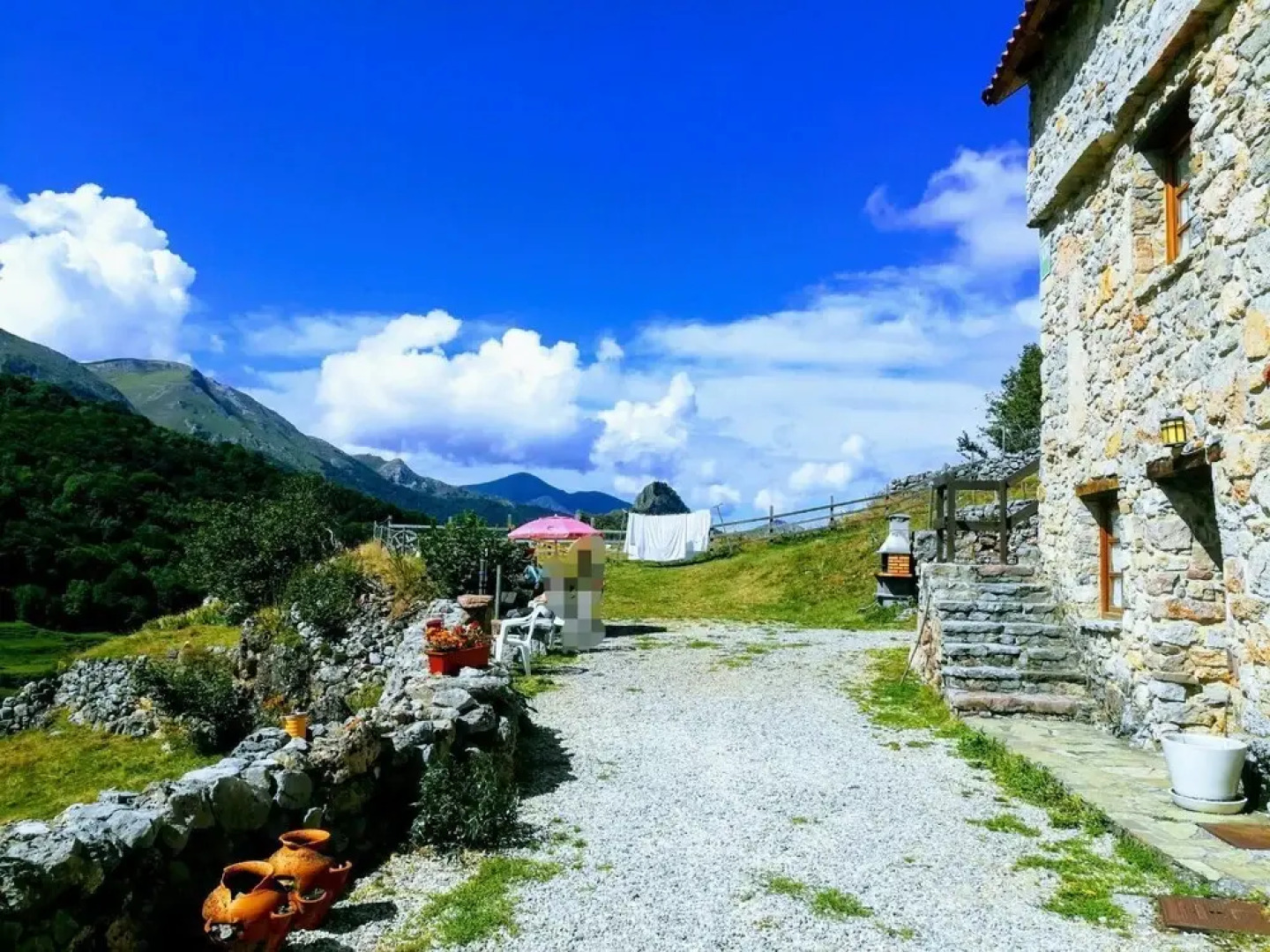 Apartamentos Rurales La Pinietsa
