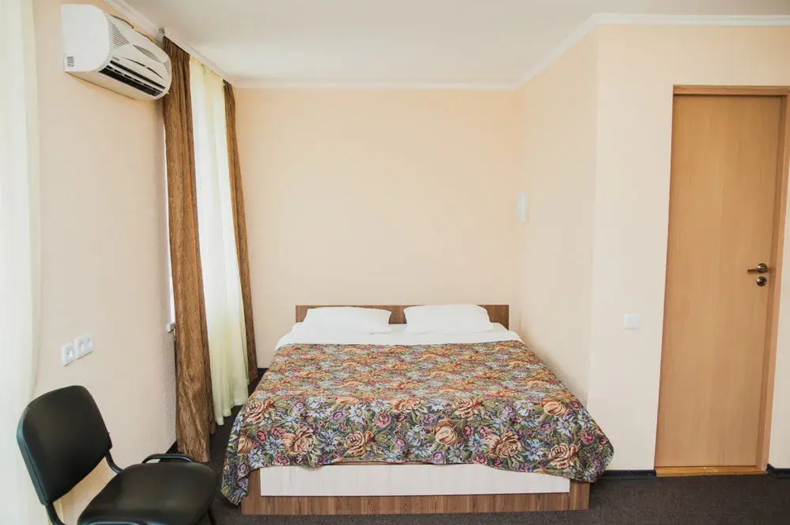 Отель «Явир»