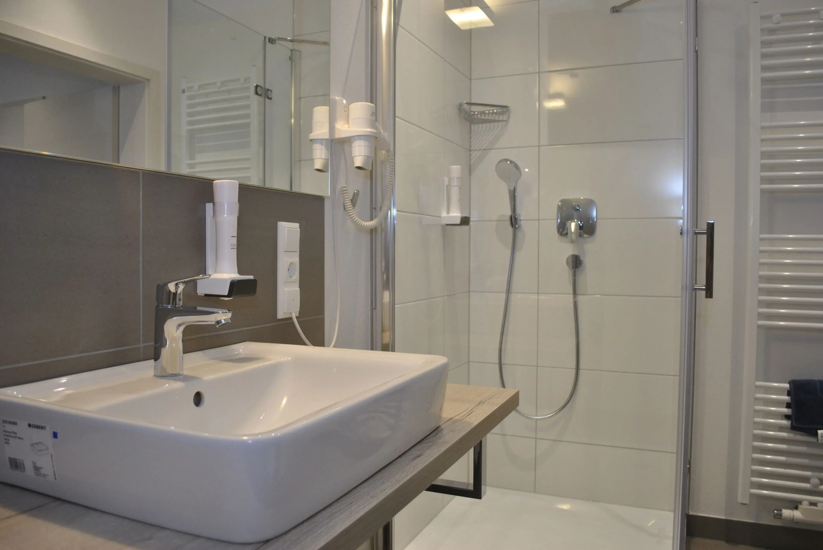 Caesaro Hotel & Pizzeria