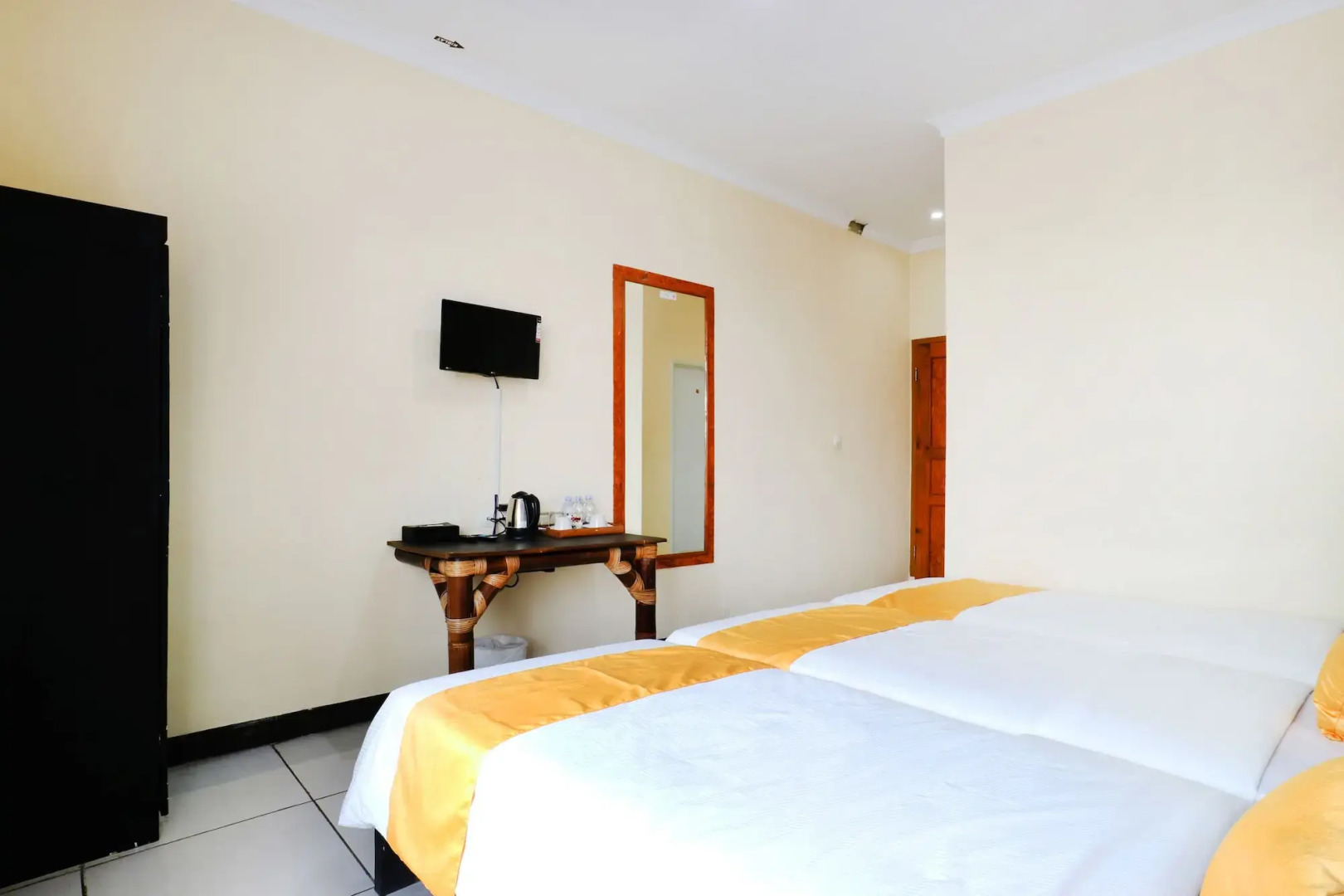 Saung Balibu Hotel
