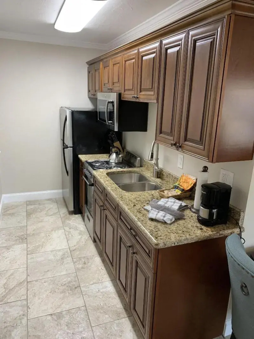 Twin Palms at Siesta