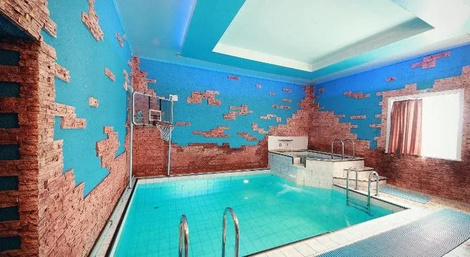 Александровский Двор