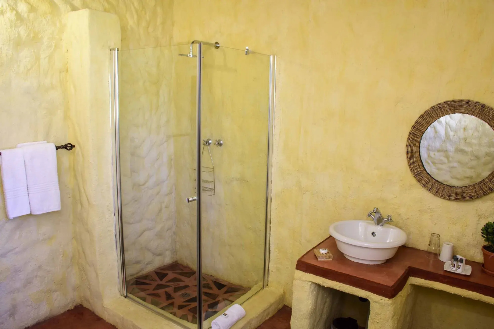 By Bush Telegraph Lodge