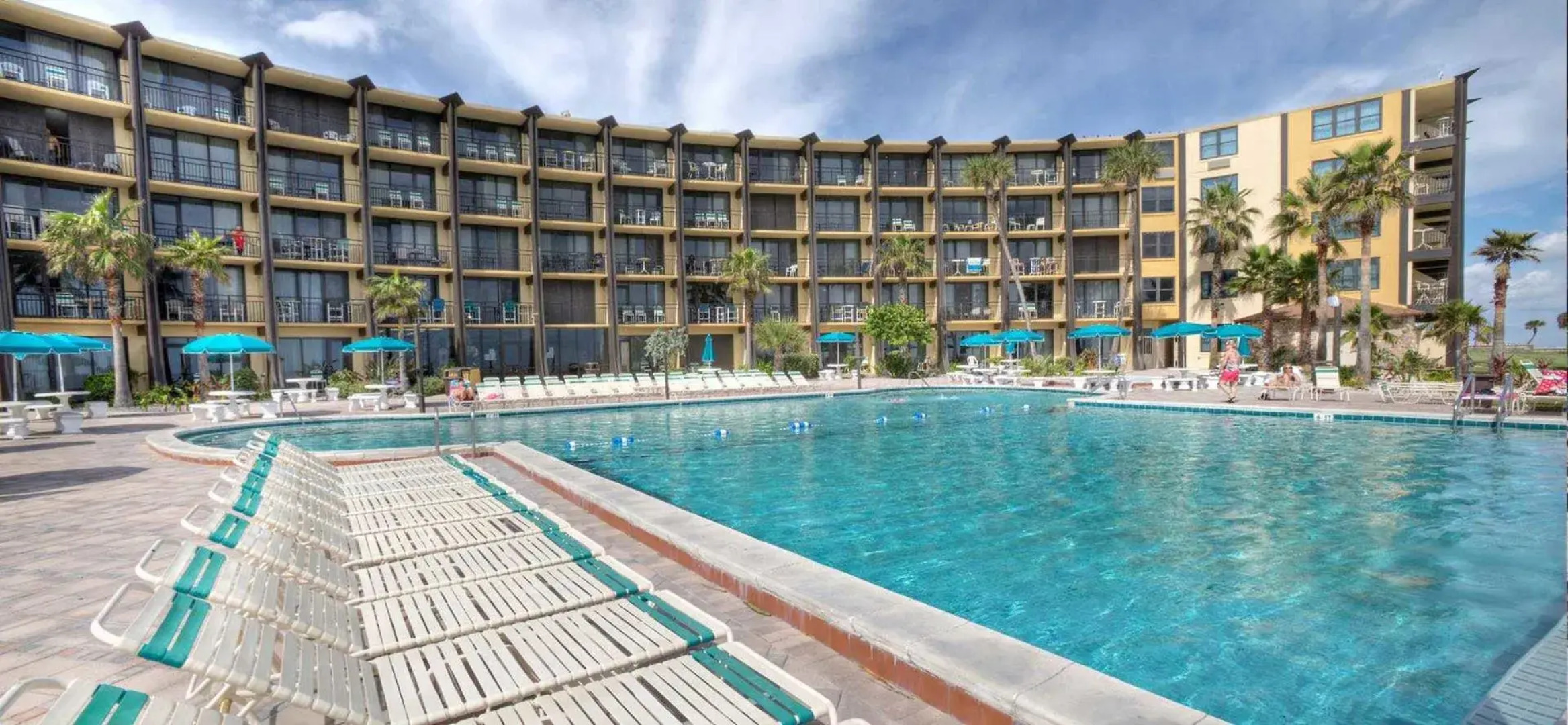 Hawaiian Inn Beach Resort