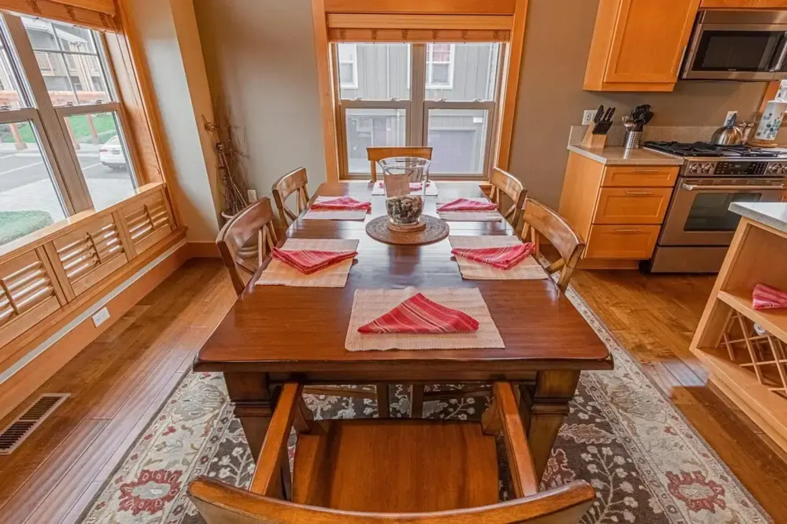 Lodges at Cannon Beach B2