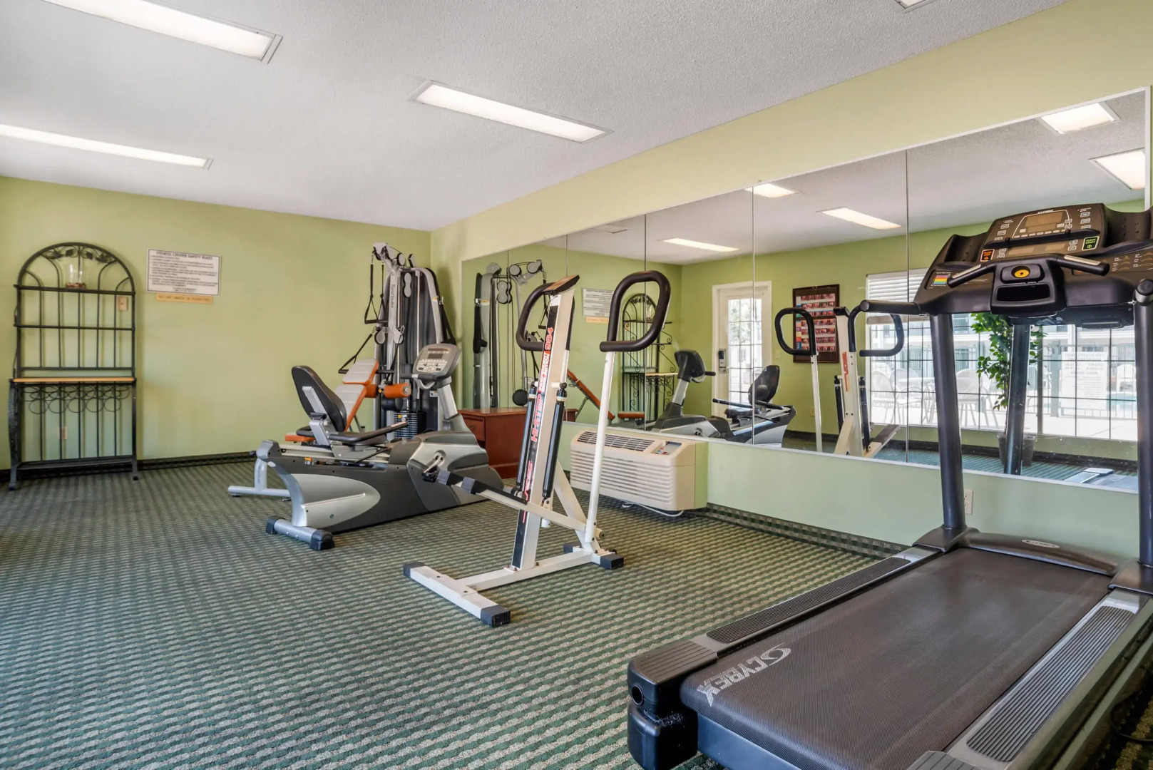 Econo Lodge Tupelo Barnes Crossing