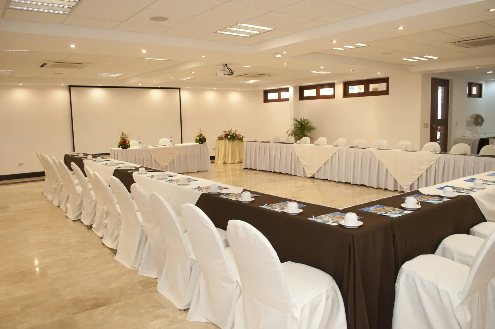 Marinaterra Hotel & Spa