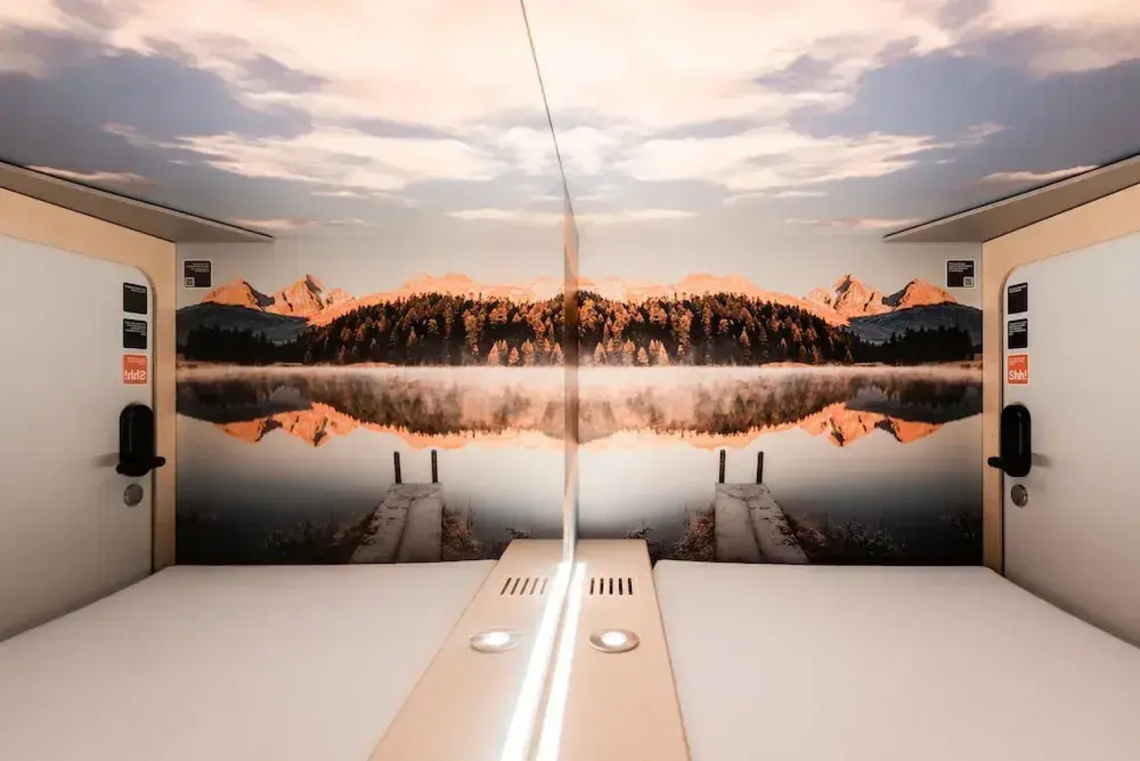 Capsule Hotel - Zurich Airport