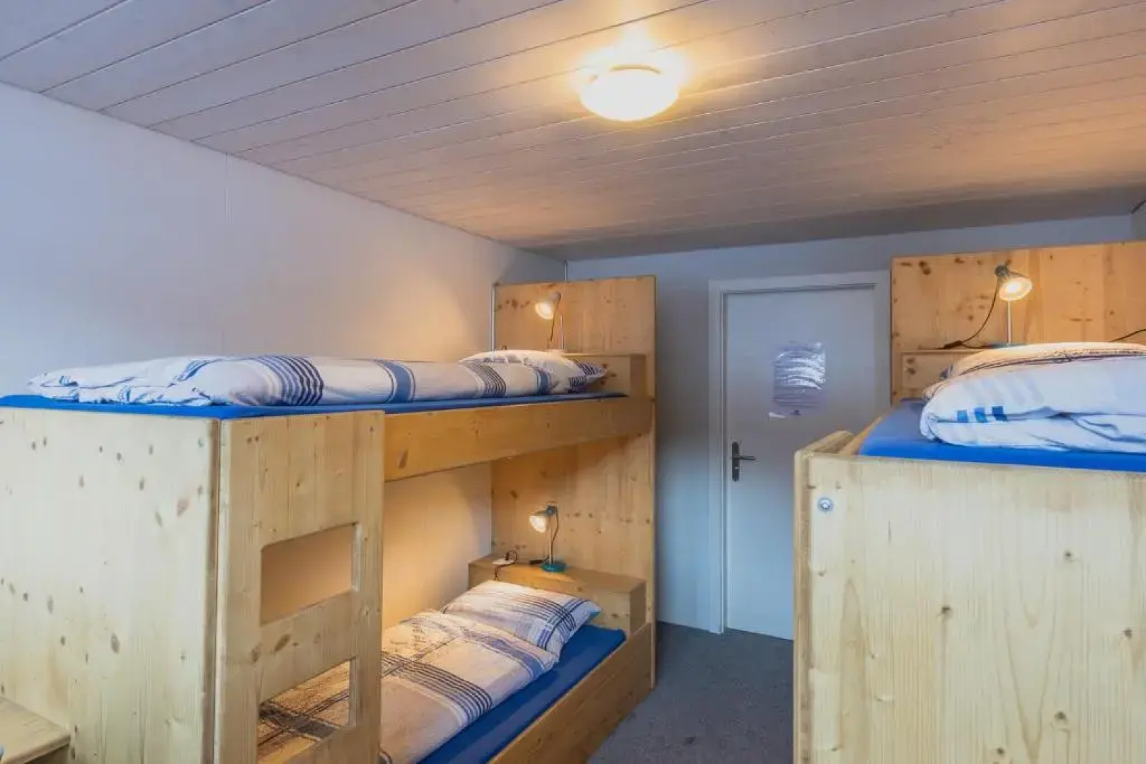 Mountain Lodge Backpackercamp