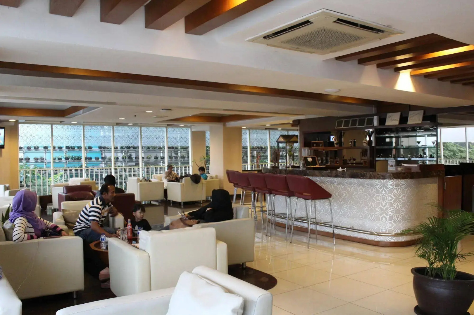 Anggrek Shopping Hotel