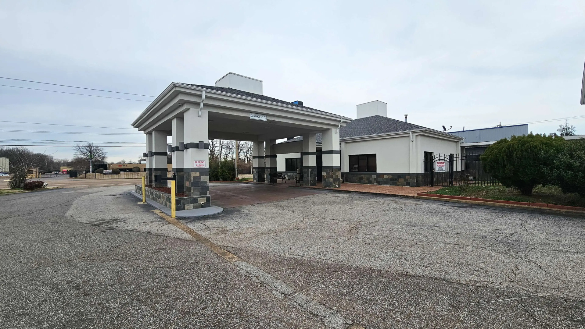 Motel 6 Memphis, TN - Graceland