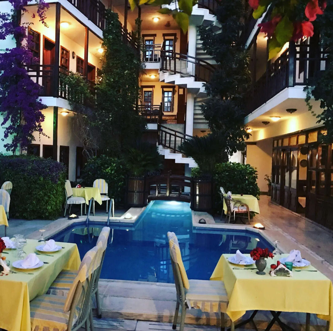 Hotel Karyatit Kaleiçi