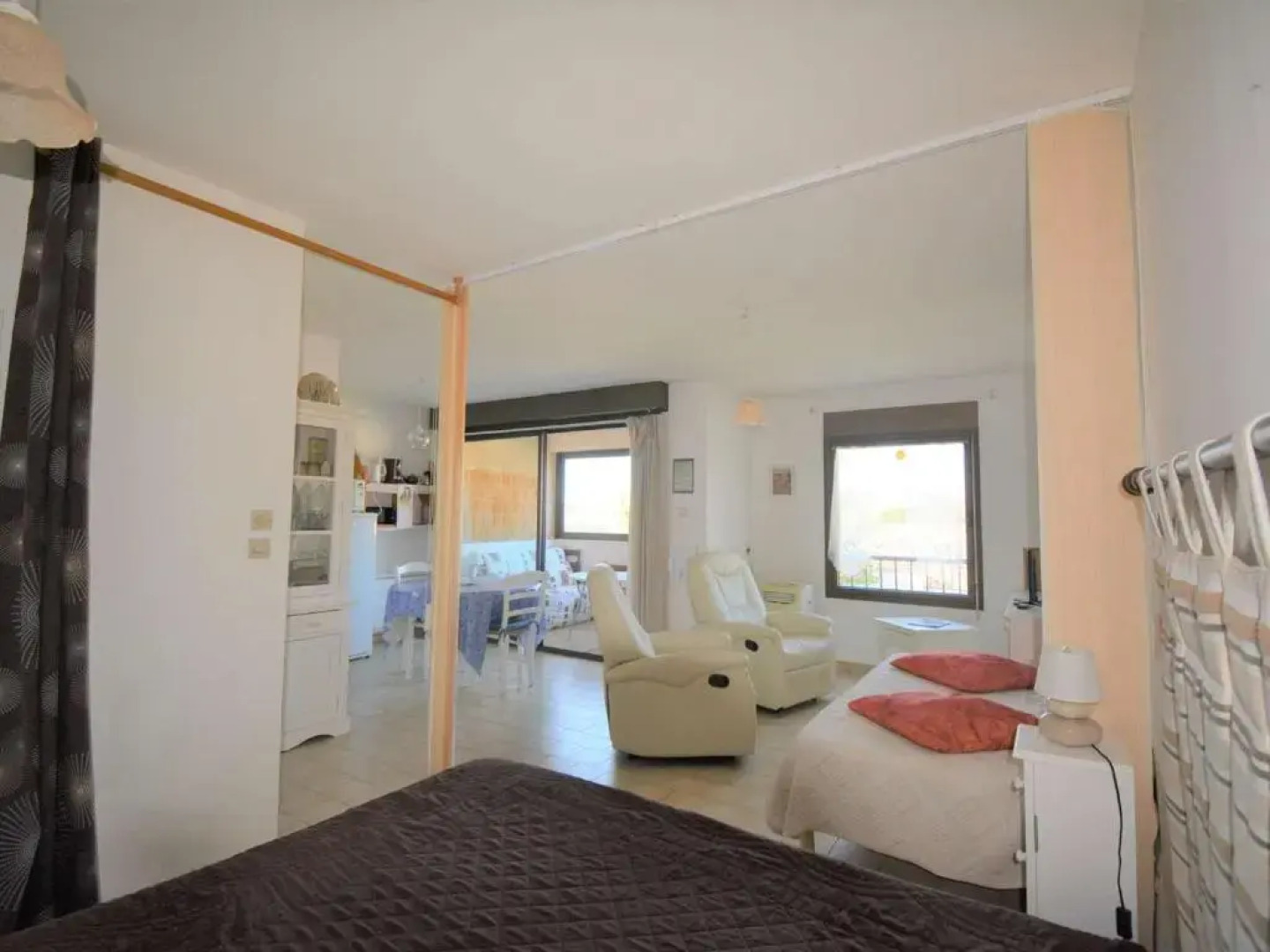 Appartement Ruoms, 1 pièce, 2 personnes - FR-1-382-151