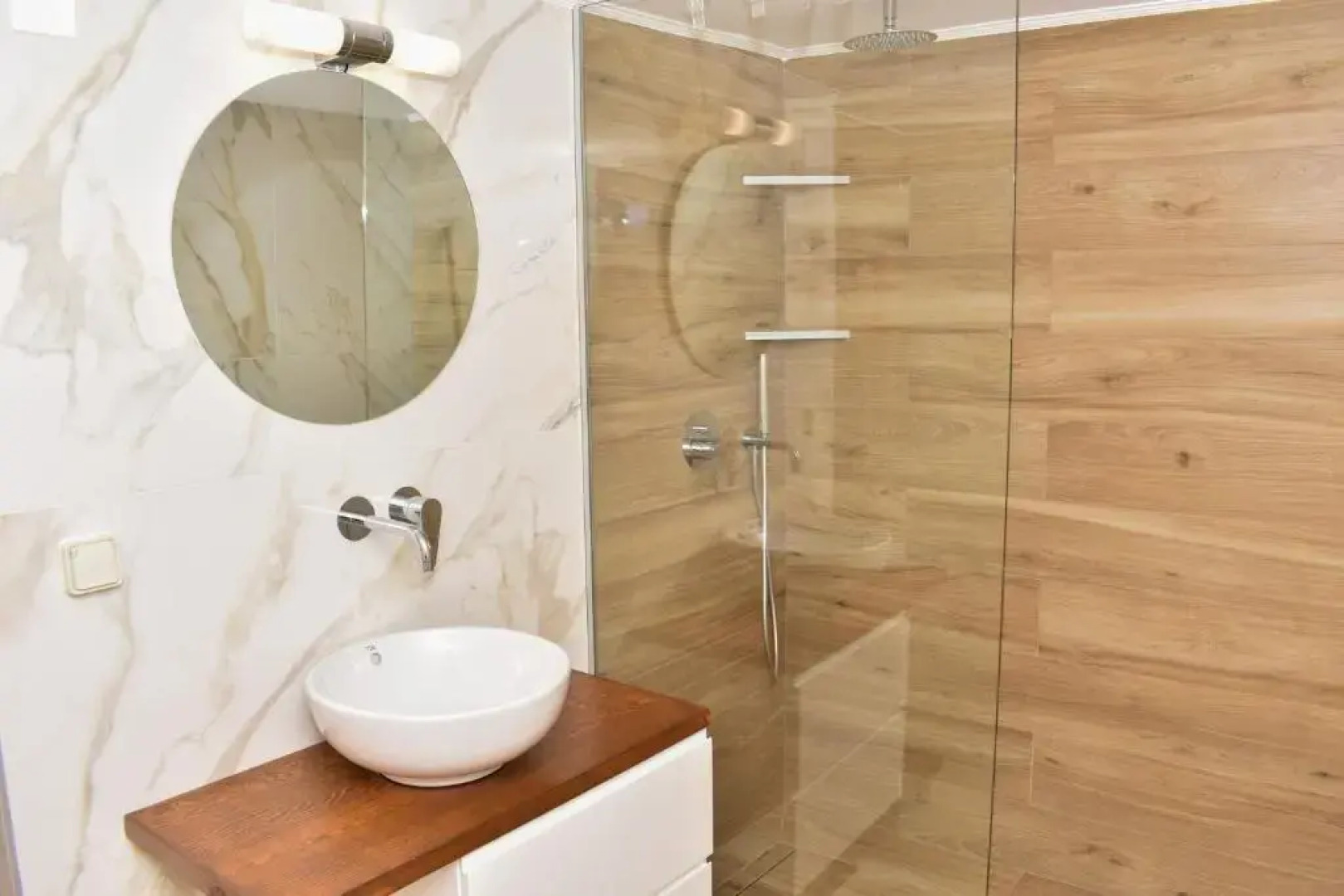 2 bedroom Villa with swimming pool-BBQ!