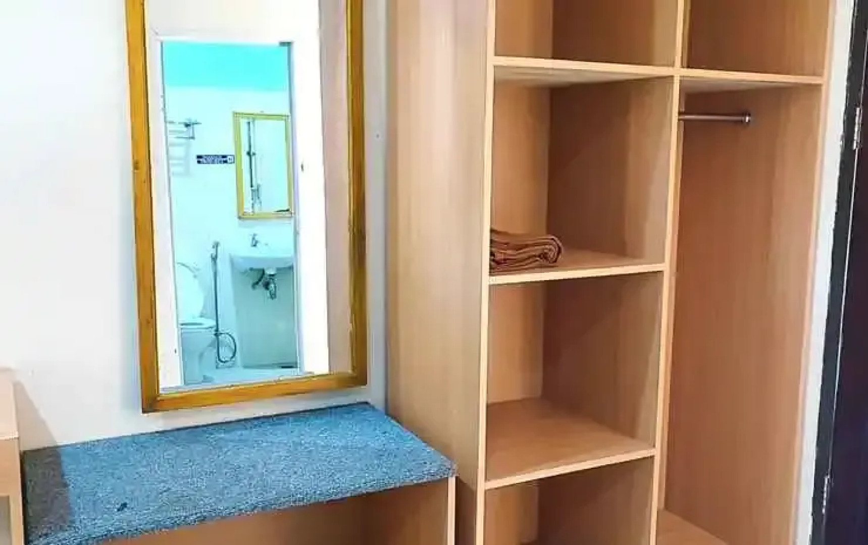 R7 Homestay Nani Wartabone