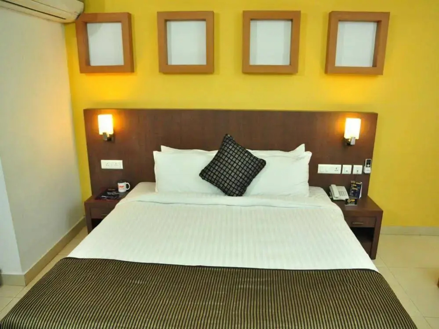 OYO Premium Calicut Railway Station