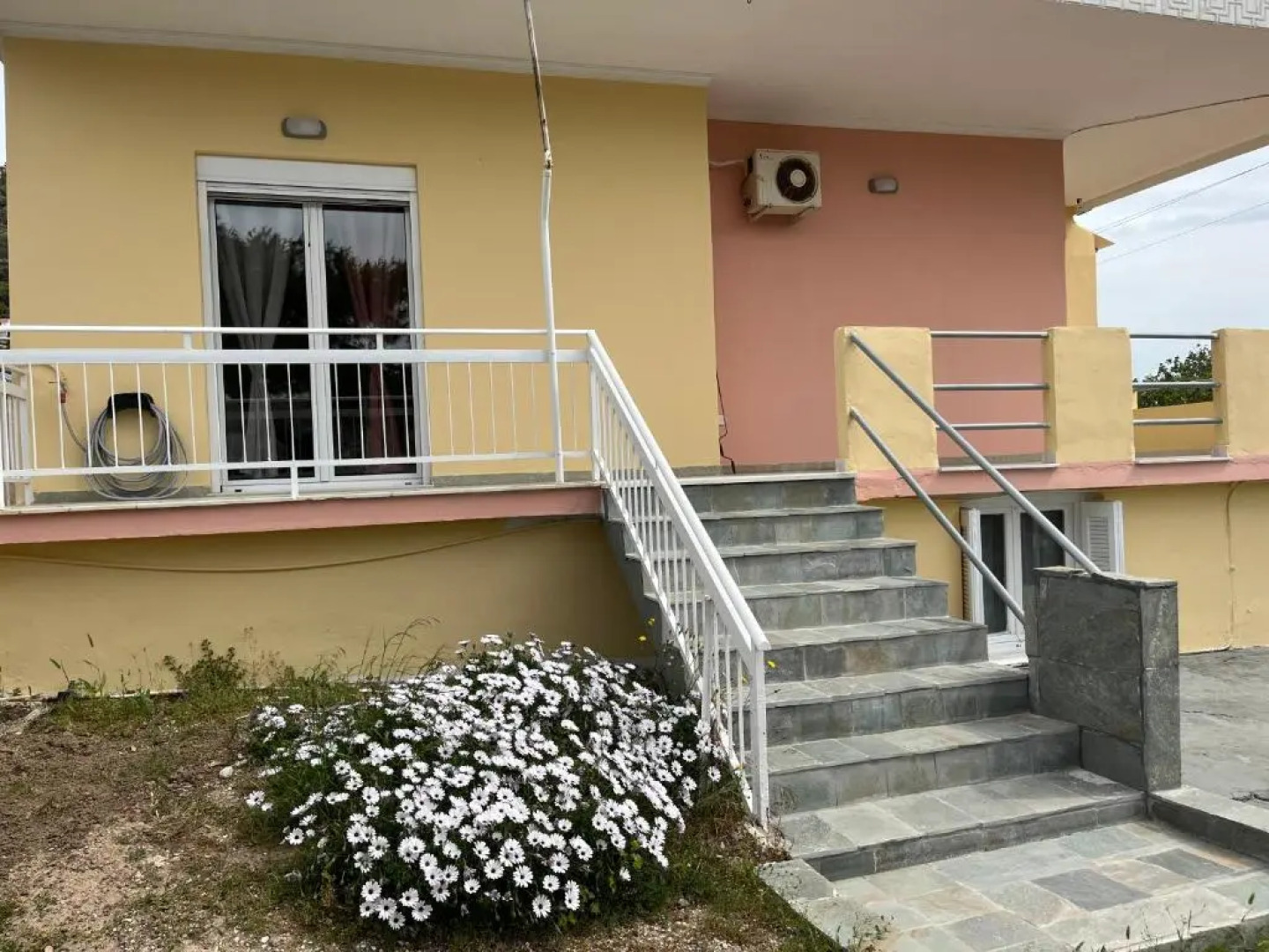 Athens Riviera: 2 bed / 3' walk from the beach