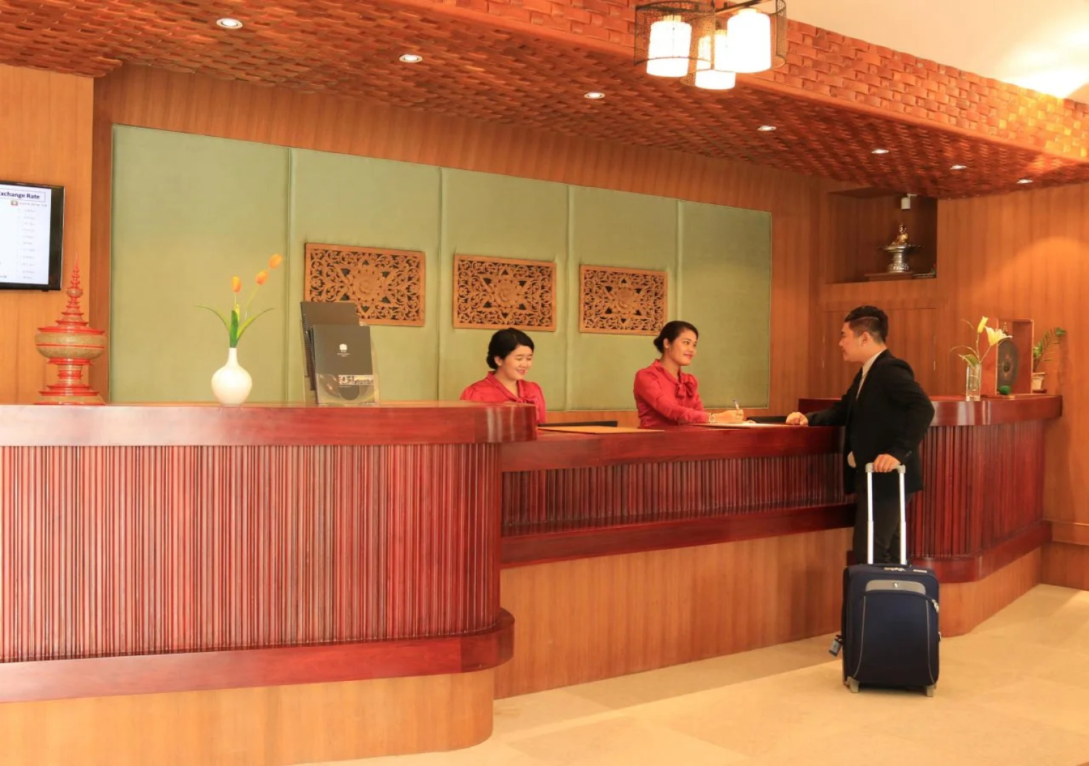 Eastern Palace Hotel