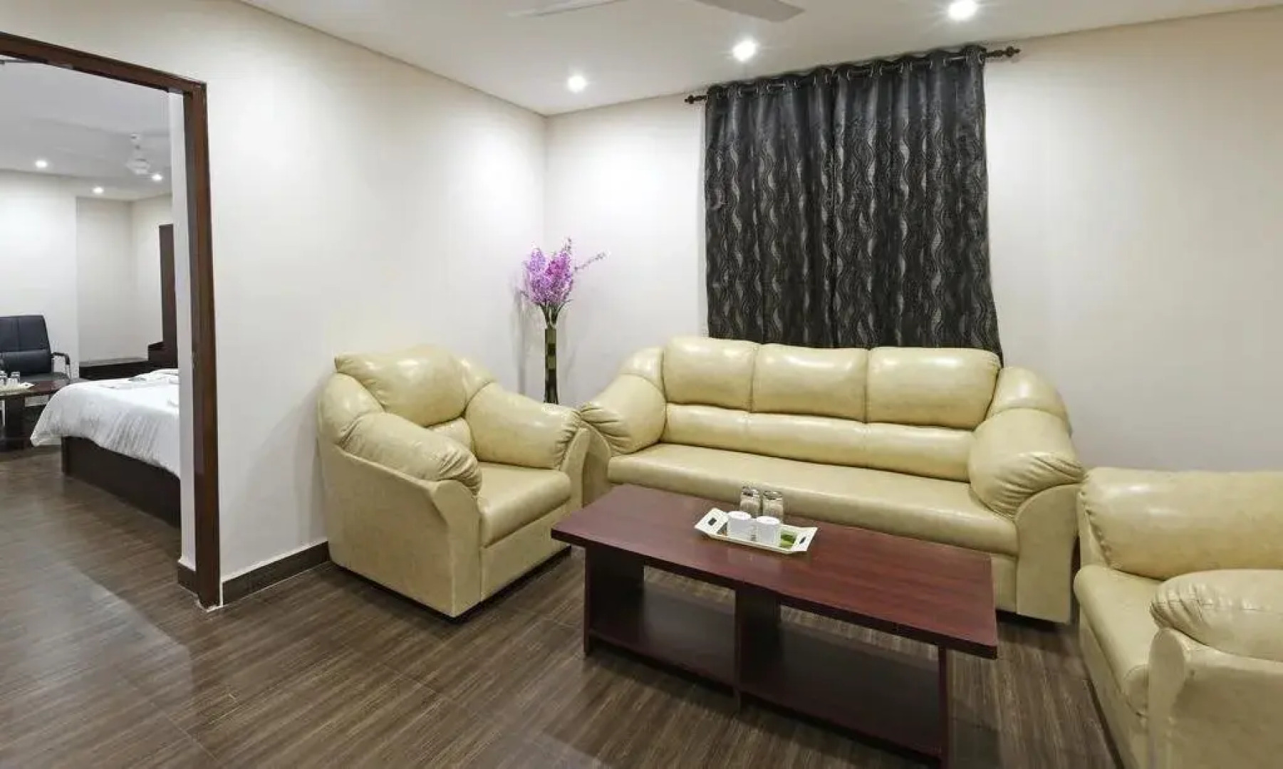 OYO 1001 Palmtree Corporate Anna Nagar