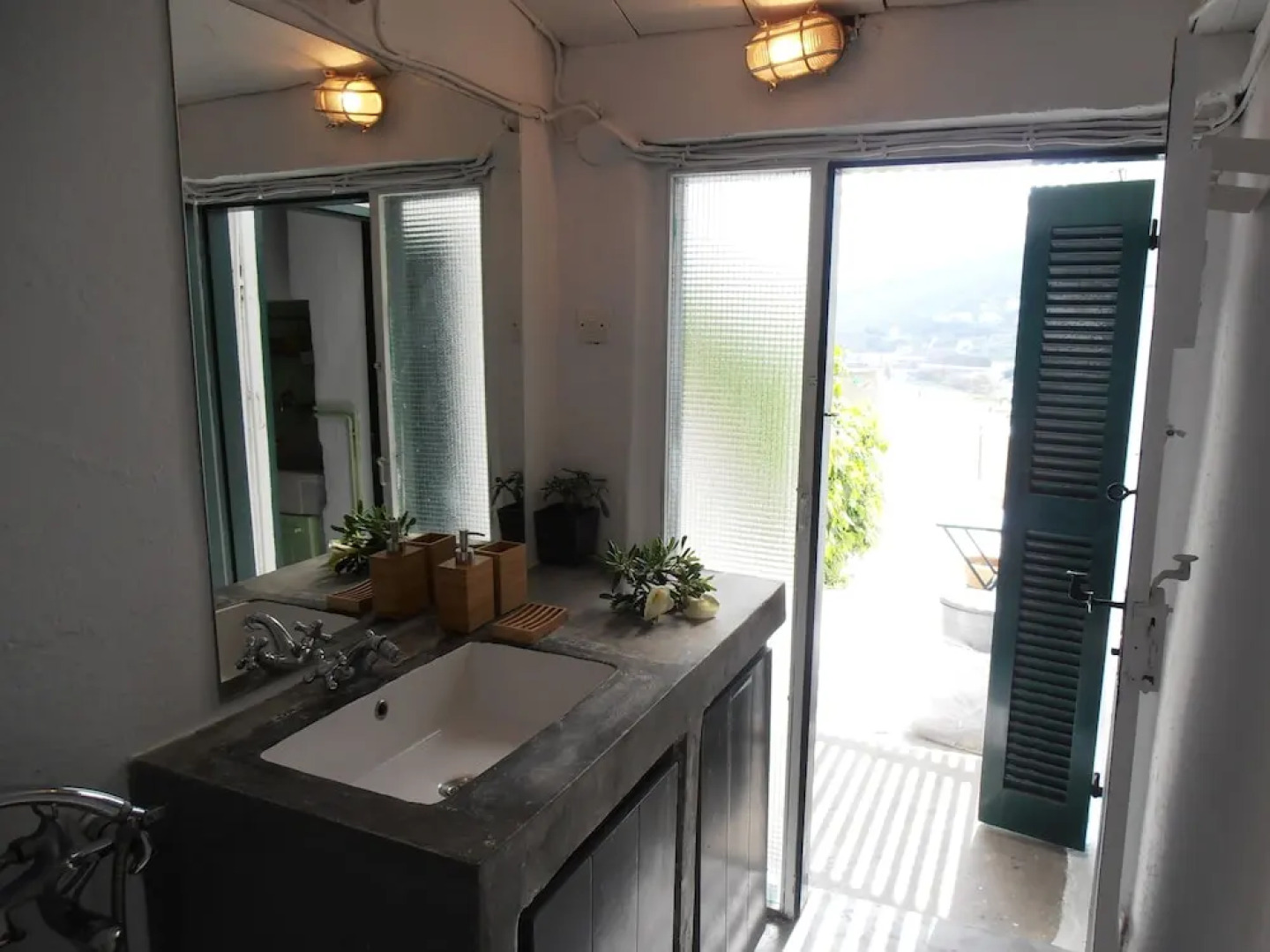 Hidesign Athens Traditional Stone house in Kea