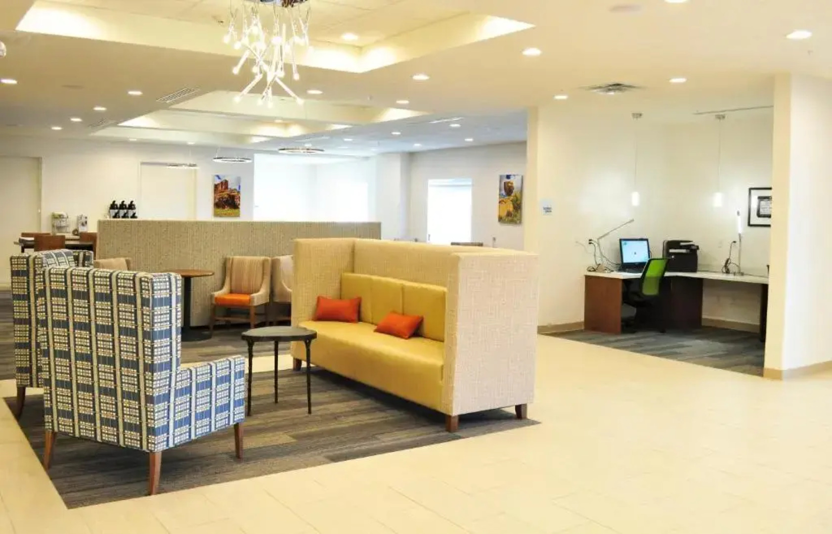 Holiday Inn Express & Suites Price
