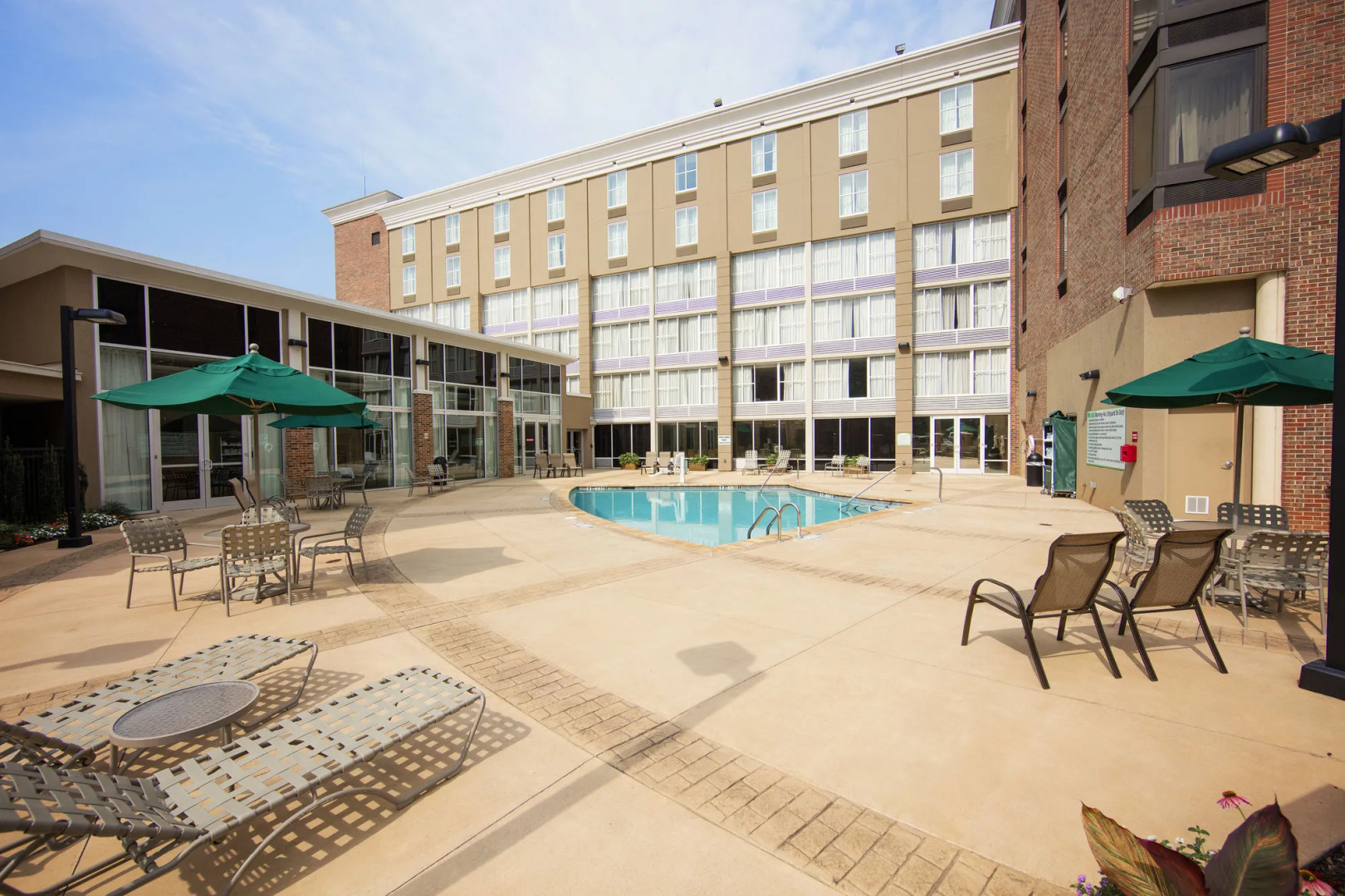 Holiday Inn Athens-University Area