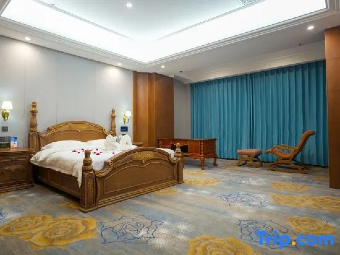 Days Hotel by Wyndham Yanshan Transport Terminal