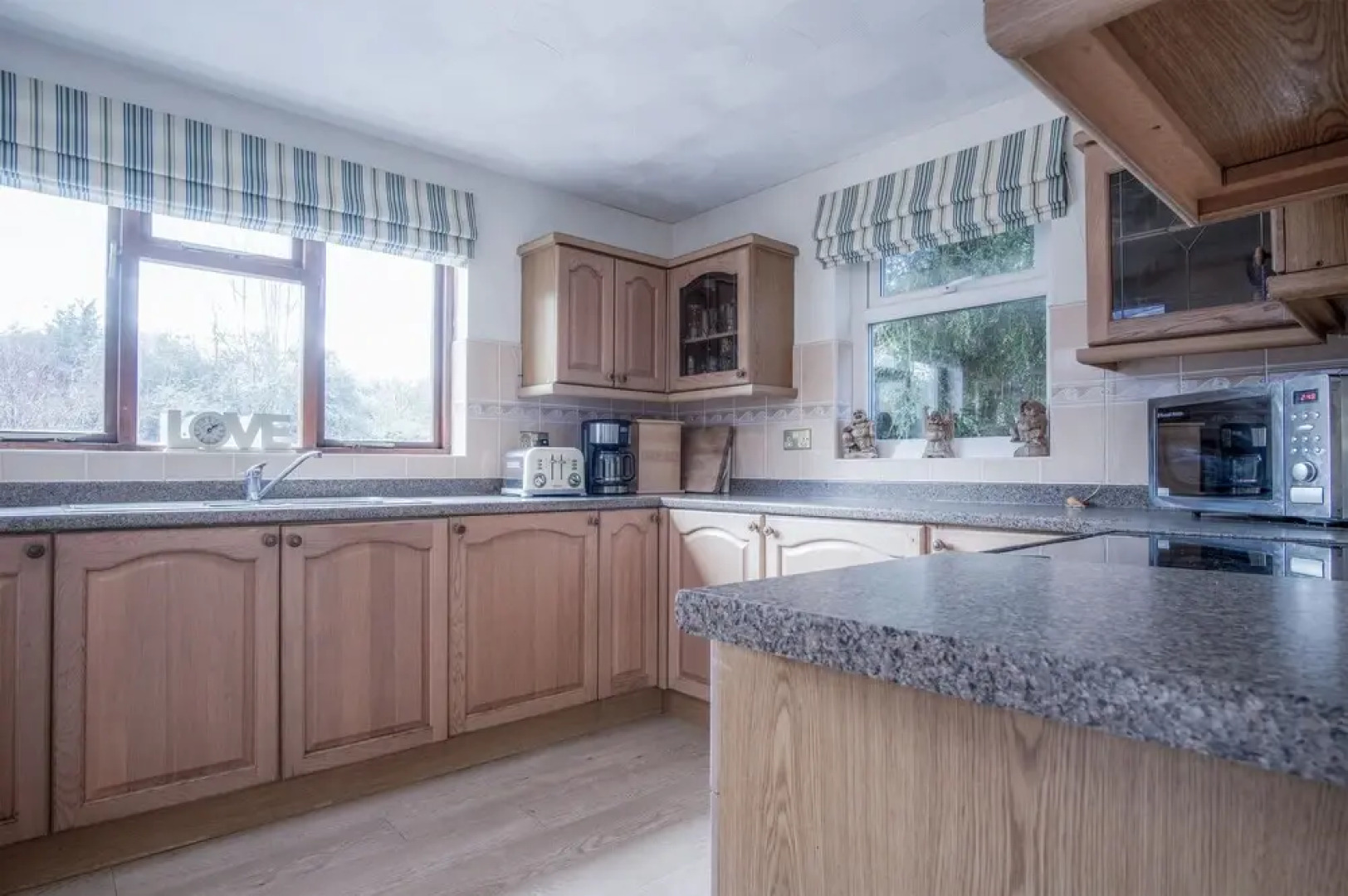 Angel Cottage - 3 Bedroom - Stepaside