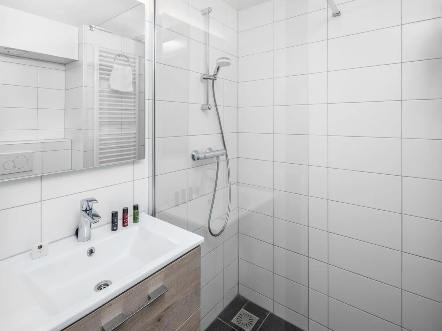 Restyled apartment with dishwasher, near Grevelingen Lake