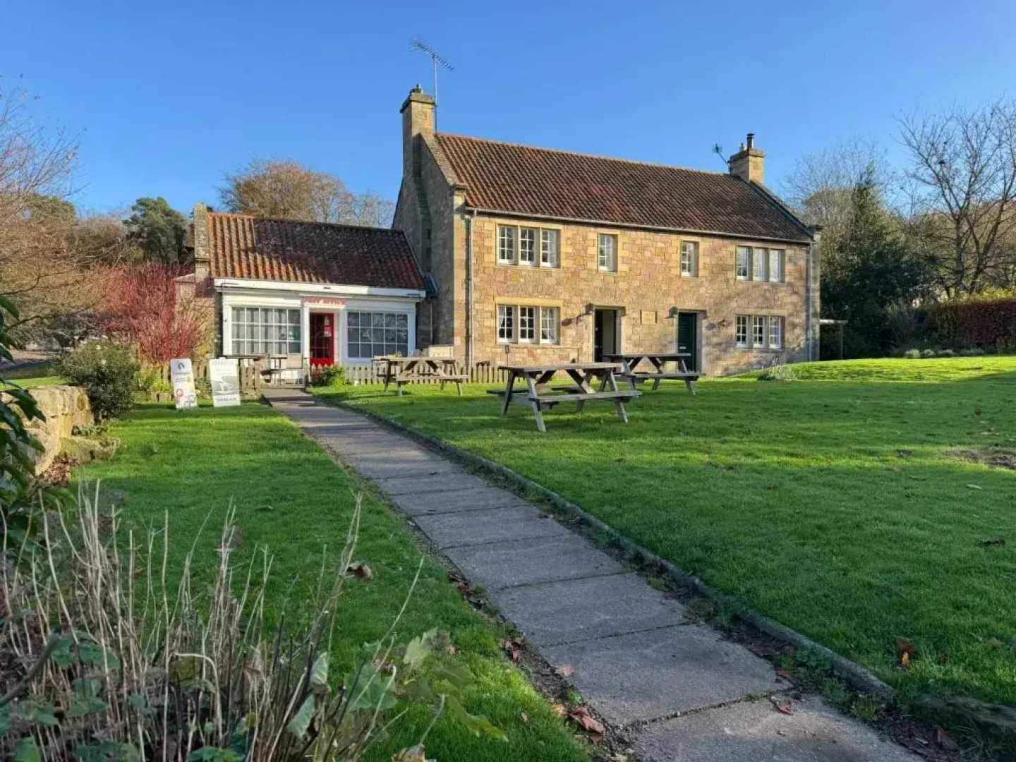 Ford Village Bed & Breakfast