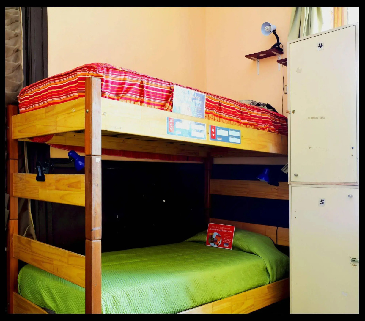 Santiago Backpackers