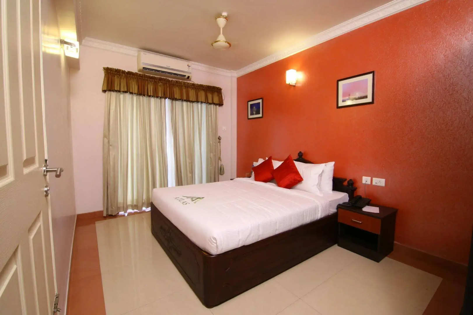 Atlas Airport Hotel Apartments