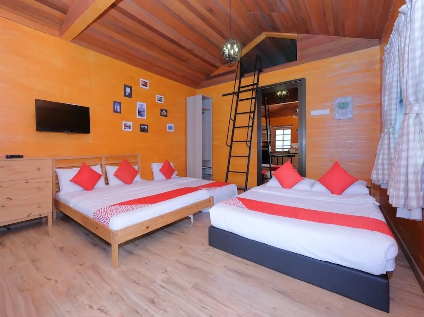 OYO 89370 TBox Premium Resort