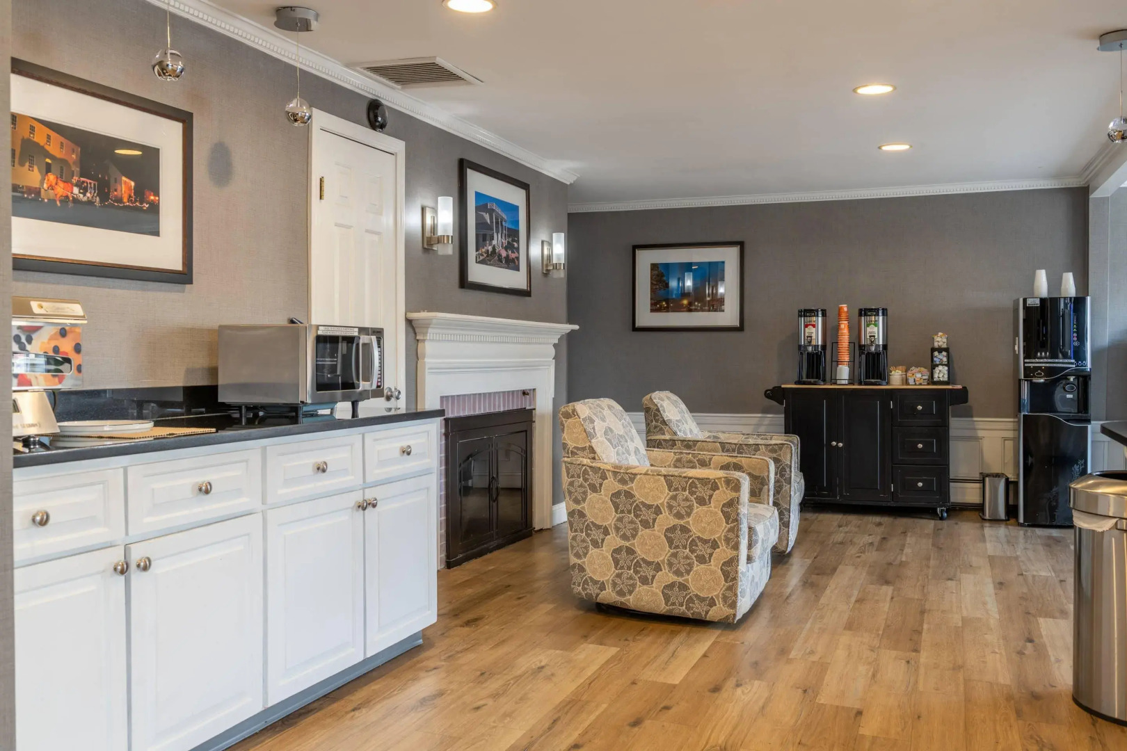 Port Inn and Suites Portsmouth, an Ascend Collection Hotel