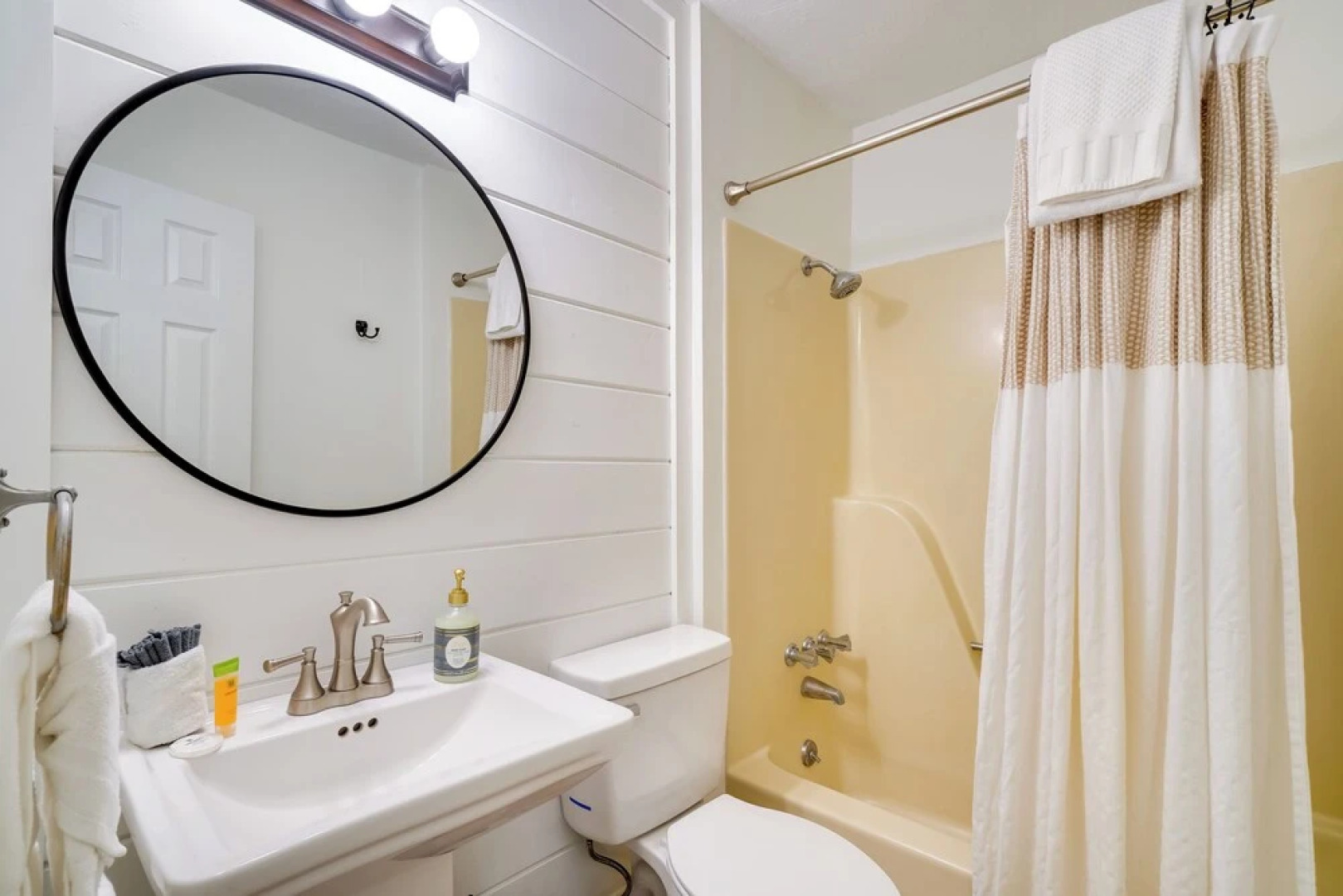 Sevierville Home w/ Hot Tub & Game Room!