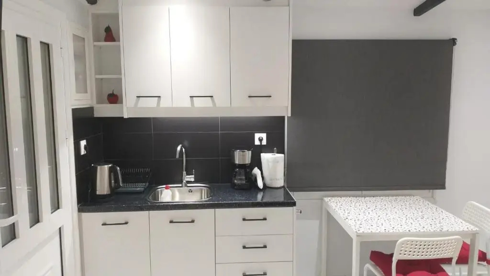 Vicky's place,near Athens airport