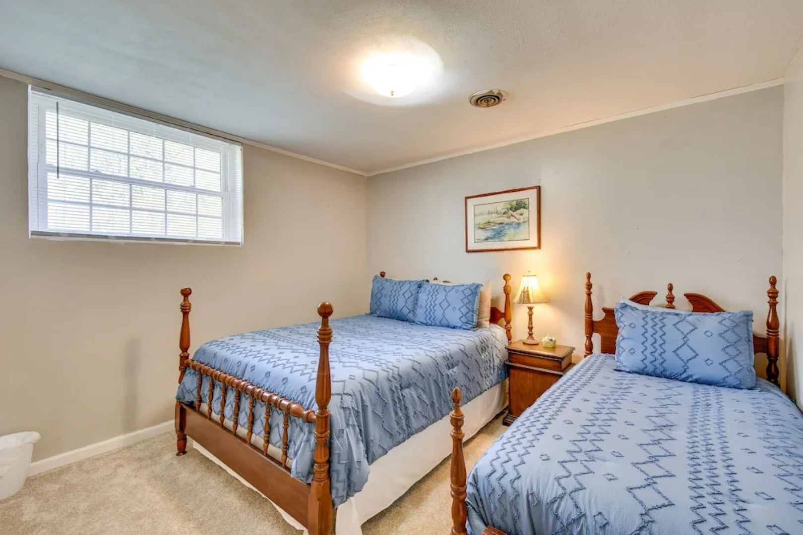 Seneca Abode w/ Furnished Deck < 10 Mi to Clemson!