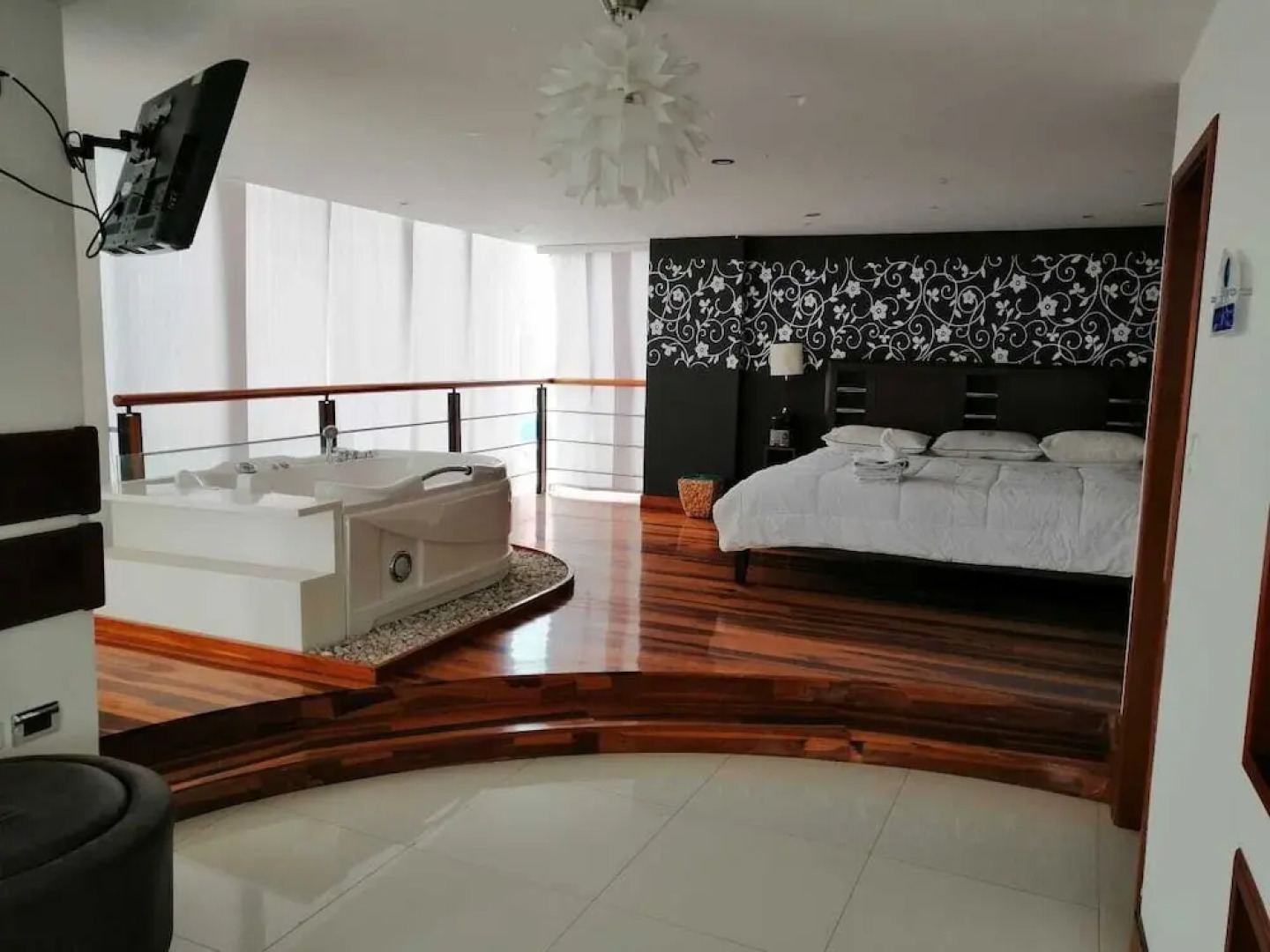 Hotel Torre De Cristal