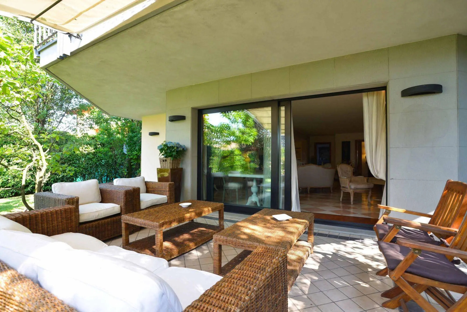 Like Home - Boutique Hotel