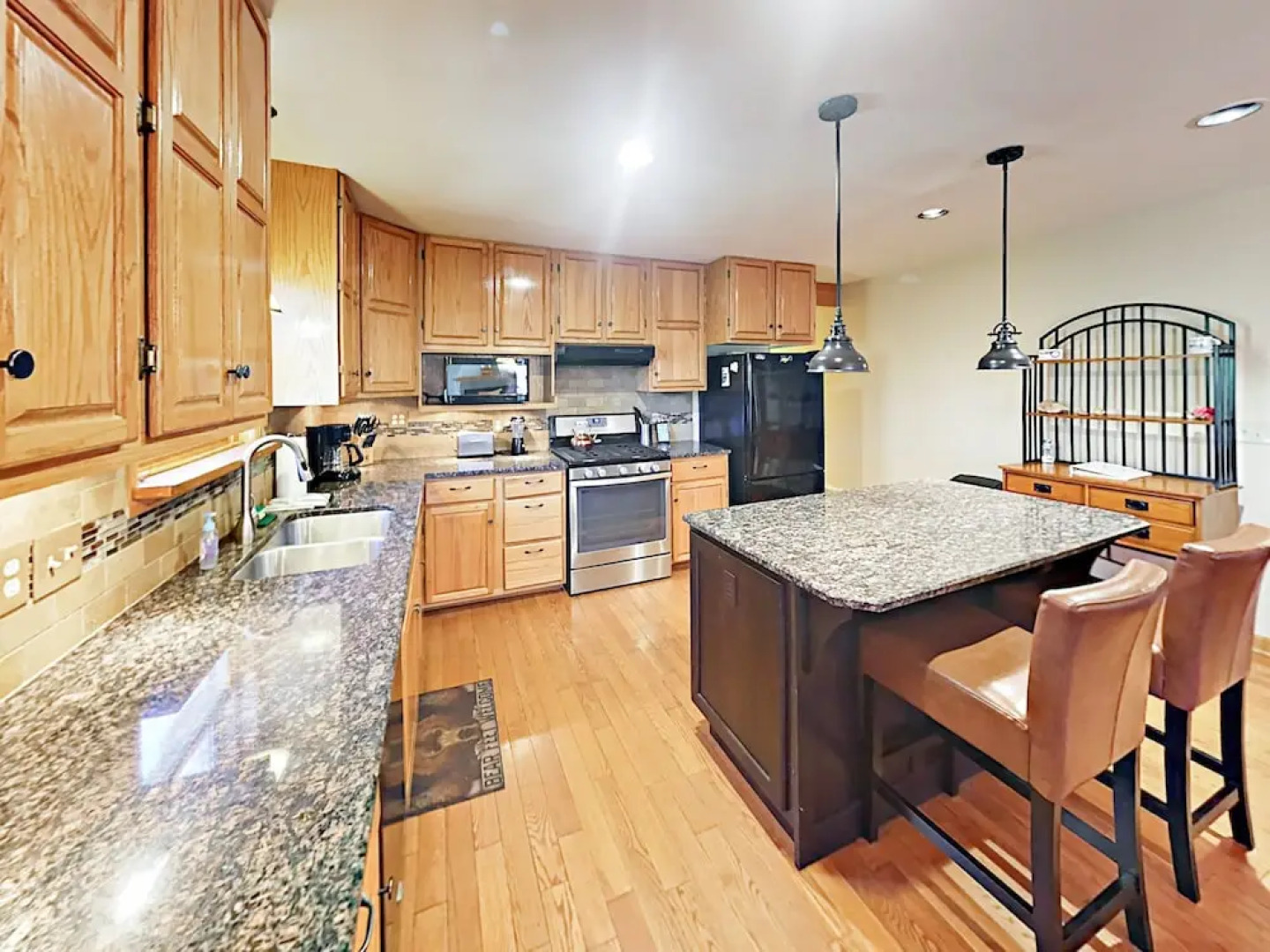 487 GCR 647 House 5 Bedrooms 3.5 Bathrooms Home