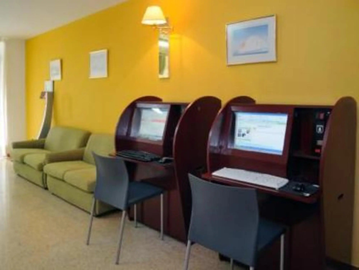 Aparthotel Esmeraldas