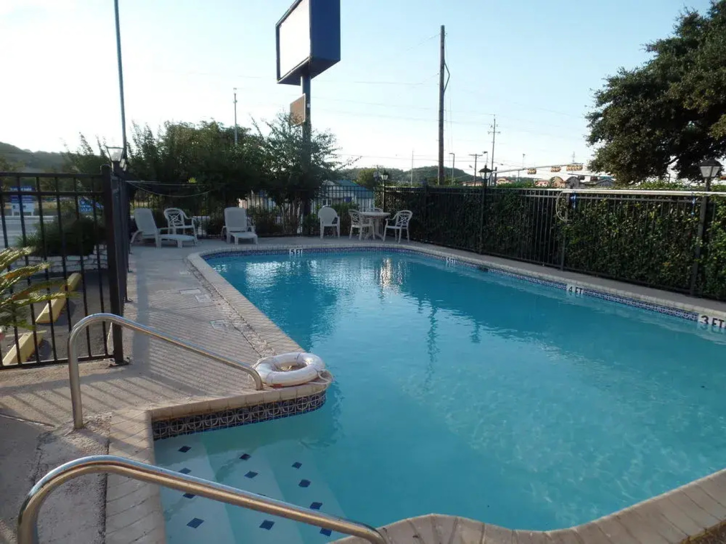 Americas Best Value Inn Kerrville