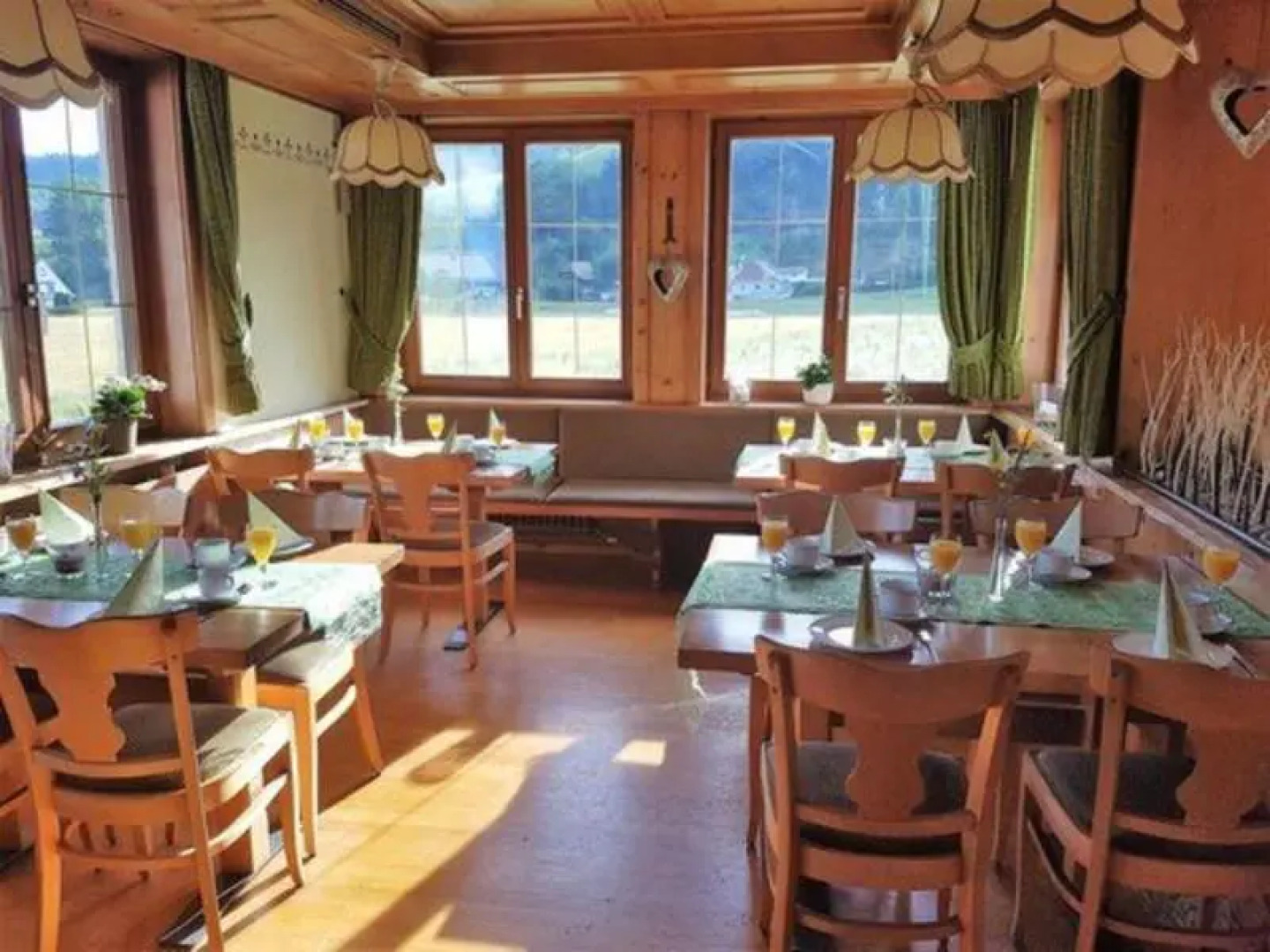 Engel 16 - Adults Only