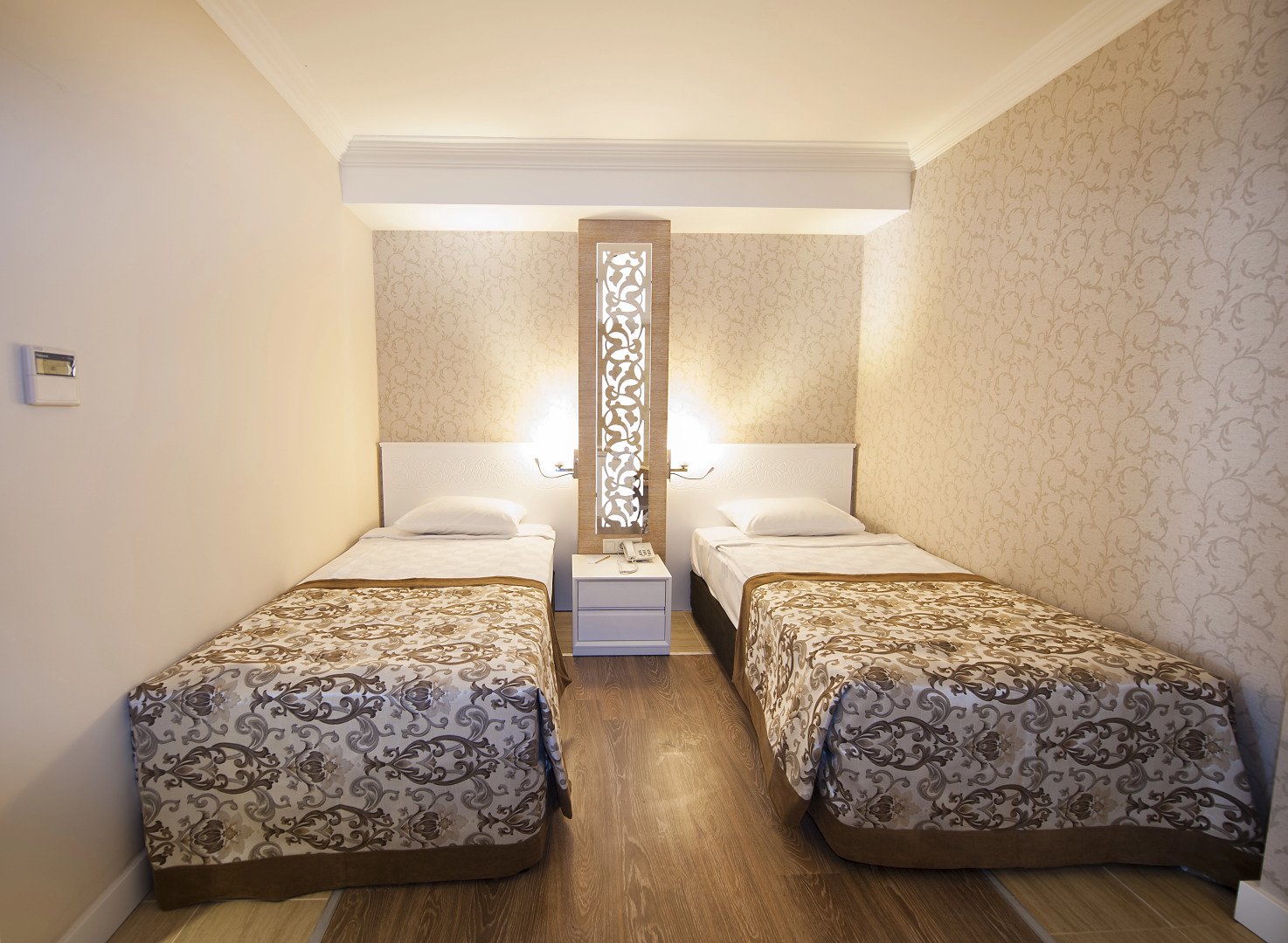 Crystal Sunset Pearl Collection